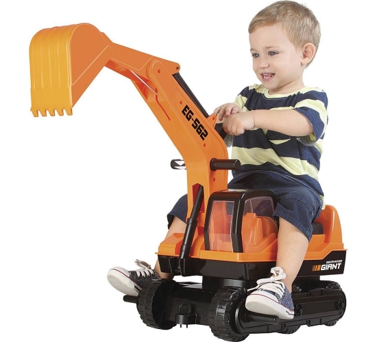 ESCAVADORA GIGANTE